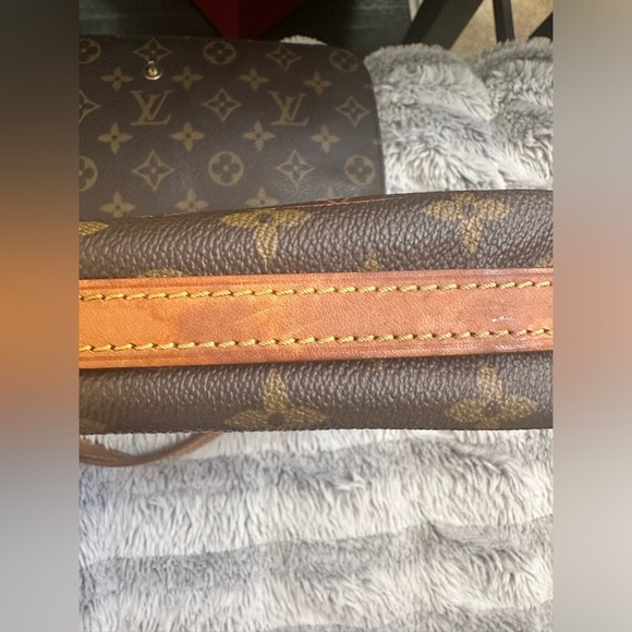 Louis Vuitton Brown Crossbody Bag - Picture 7 of 12